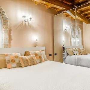  Apartment Nell'antico Ghetto Ebraico Italy