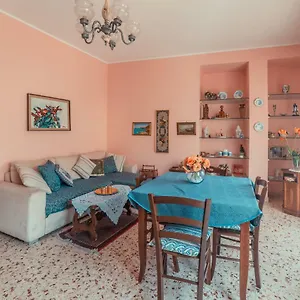  Appartamento Theokles Italia